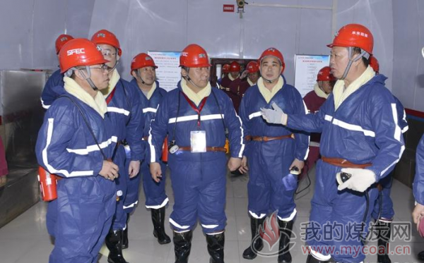国家鲁班奖复查专家组对金鸡滩煤矿建设项目进行验收