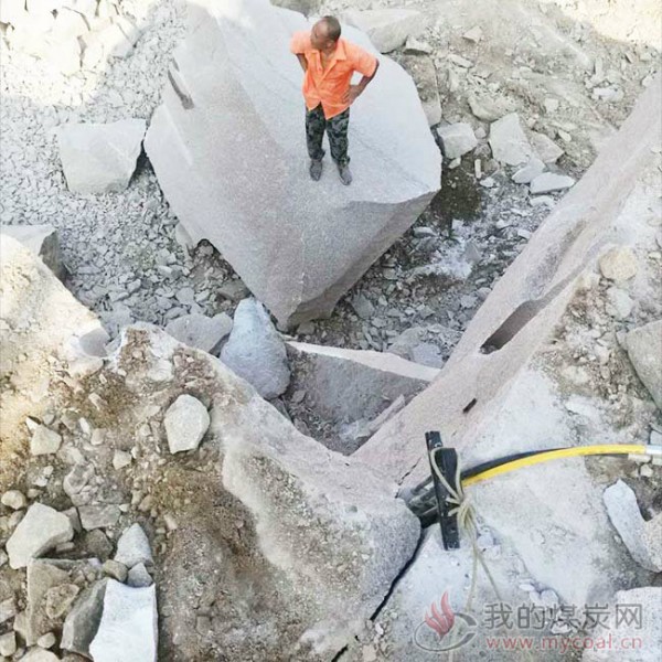 岩石拆除分裂机路基扩建亳州的用途