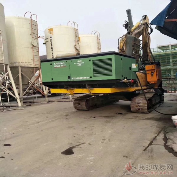 安徽芜湖超大型机载式劈裂机