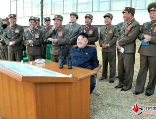 金正恩观看朝鲜人民军