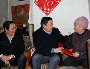 提文科走访慰问技师学