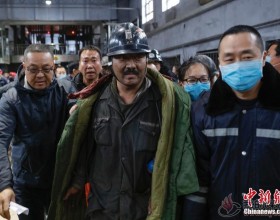 黑龙江双鸭山煤矿冒顶