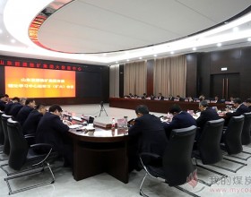  集团公司党委理论学习中心组专题学习“不忘初心、牢记使命”主题教育总结大会精神