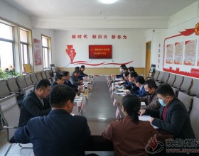  八一煤电化公司召开党委中心组集中学习会