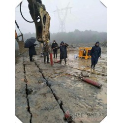 铜仁地区基坑岩石拆除劈裂棒全程教学