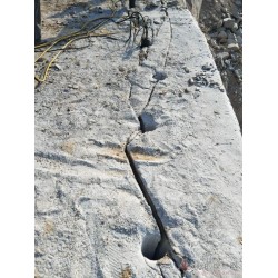 基础石头开采液压劈裂机黑河优质服务