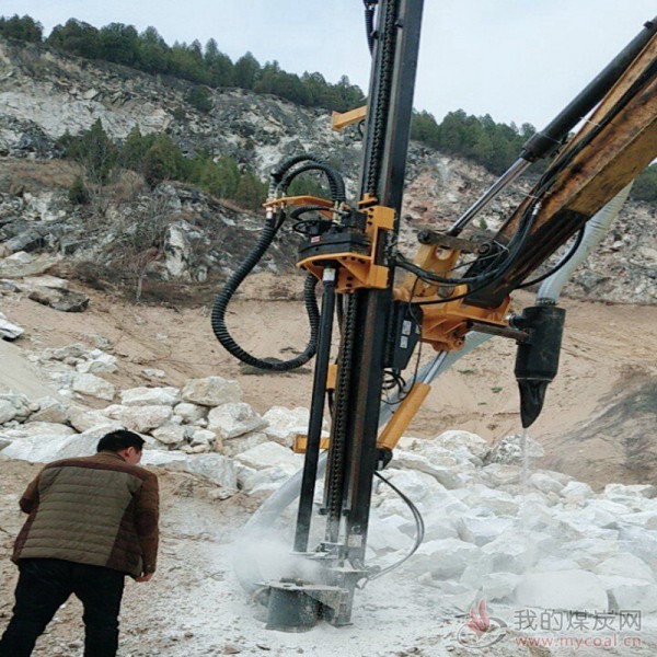 新疆伊犁大型机载式液压岩石劈裂机