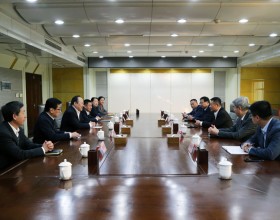 葛茂新会见山东国欣颐