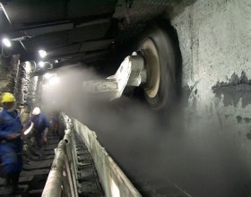  气体泄漏 英美资源北莫兰巴煤矿暂停运营