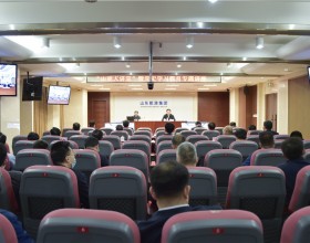 我集团认真组织收听收