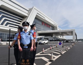 江西吉安铁警护航五一