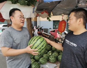  华丰煤矿：“夏送清凉”让职工叫“好”