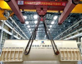  国能（连江）港电有限公司2号机组发电机定子吊装就位