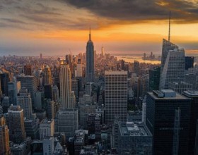 纽约市成为美国最大的