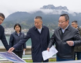 雷鸣山赴宜昌调研流域