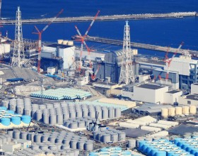 韩国在野党议员会见日