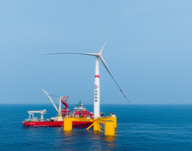  我国首座深远海浮式风电平台“海油观澜号”成功并网投产