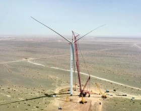  333台!国内单体容量最大陆上风电项目完成首台机组吊装