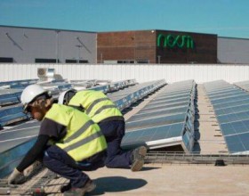  Iberdrola 在西班牙安装 735kW 太阳能社区项目