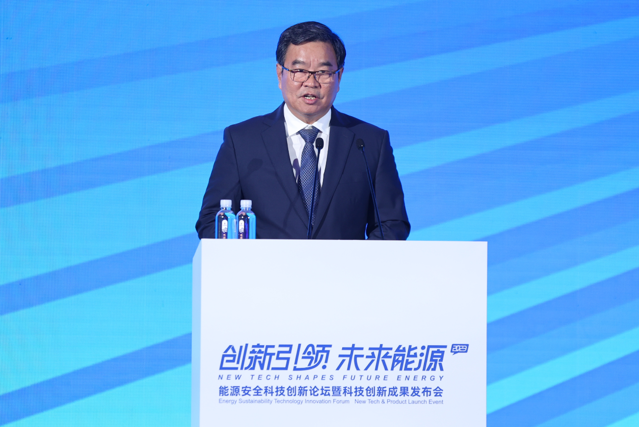 何报翔