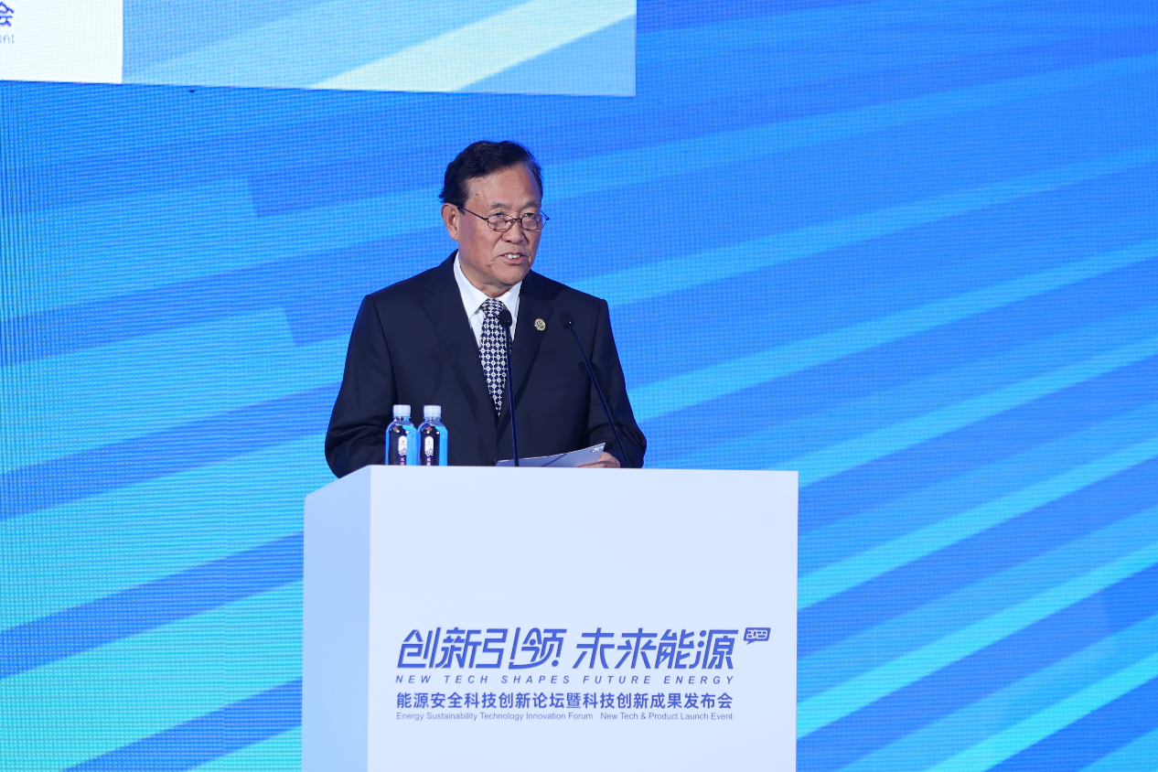 杨昆