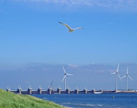  中国海上风电：明后两年年均新增并网有望达到千万千瓦等级