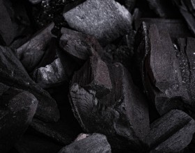  黑色系整体氛围有所好转 焦煤期货强势上涨