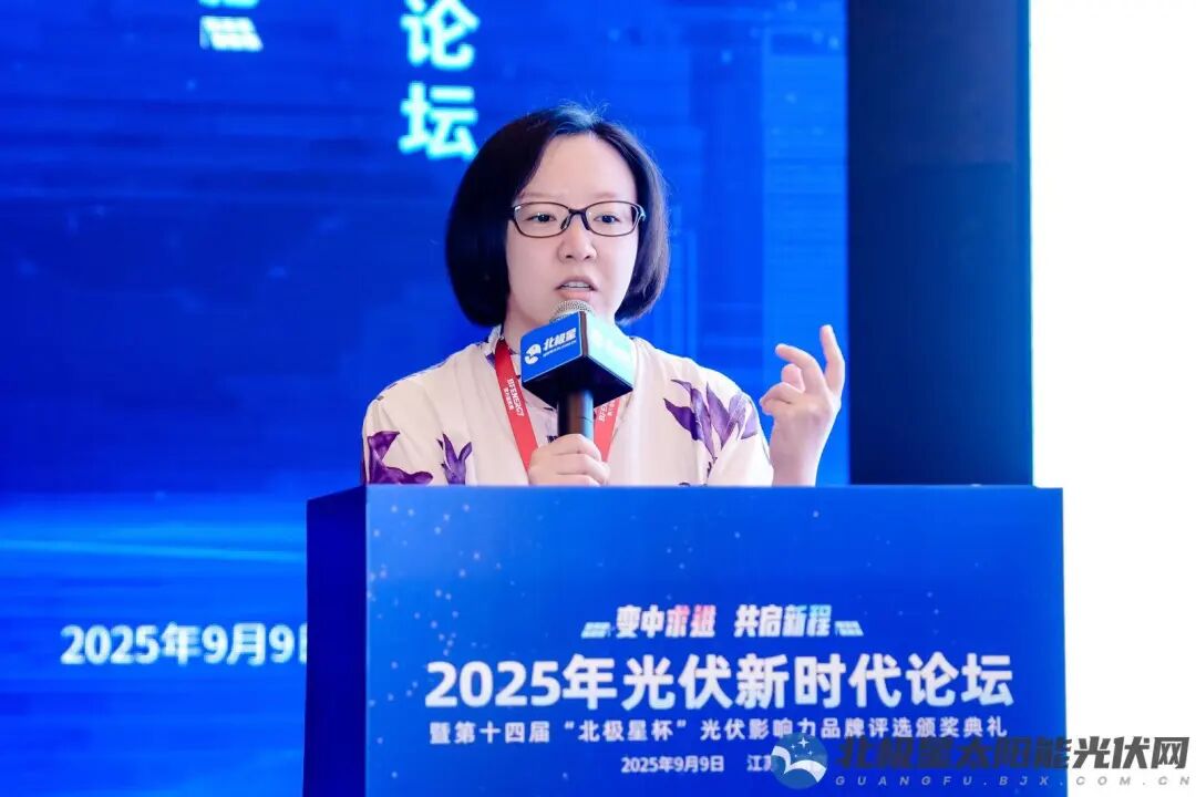 吴静文.jpg